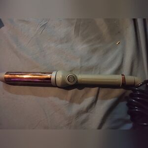 Complex Culture Ceramic Curling Wand with Rose Gold Barrel